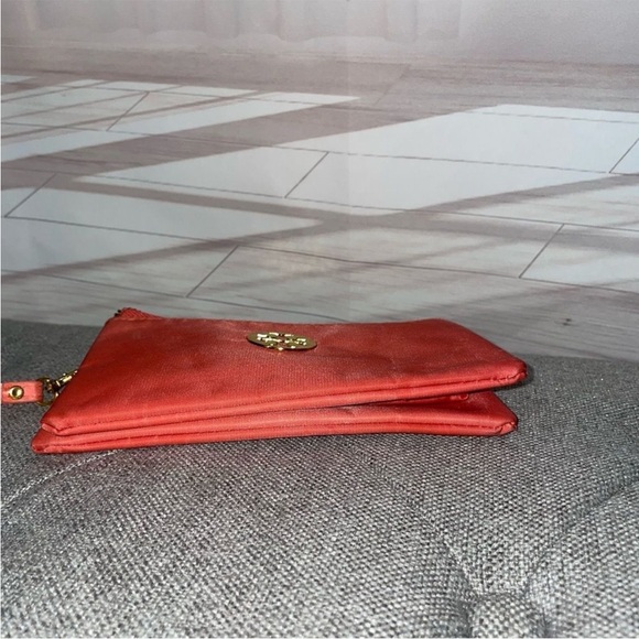 Tory Burch Pink Gold Logo Cameron Nylon Medium Wristlet Wallet- Pre Loved - Picture 7 of 13